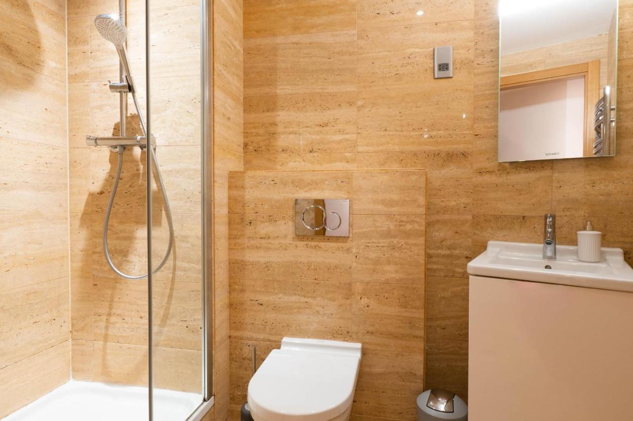 Ocean Spa Suite 11-Hosted By Sweetstay Gibraltar Eksteriør billede